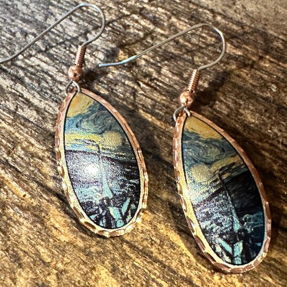 Handmade Boho Copper Earrings, Diamond Cut Van Gogh Starry Night Design Earring - Picture 4 of 9
